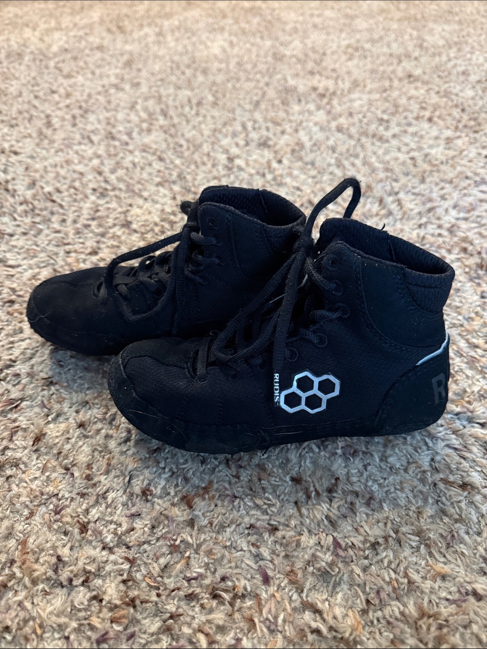 Boys Youth Rudis wrestling shoes size 2